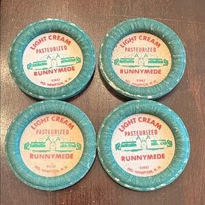 4 vintage Runnymede Light Cream Covers